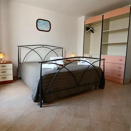 بيت للعطل Casa Vacanza Le Sorelle أليستي